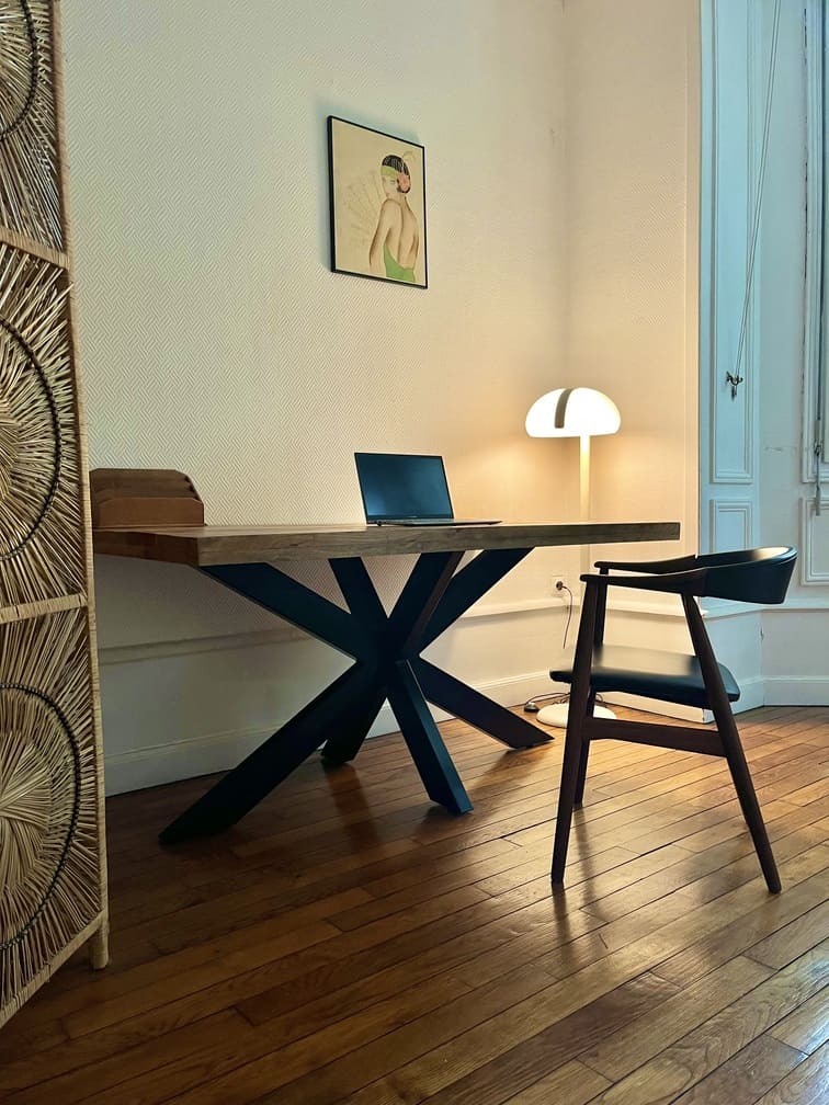 Table en Manguier Massif Naturel Rectangulaire - Pied Central Mikado - FOLLOS DESIGN