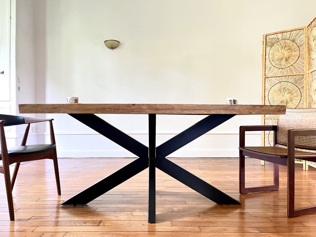 Table en Manguier Massif Naturel Rectangulaire - Pied Central Mikado - FOLLOS DESIGN