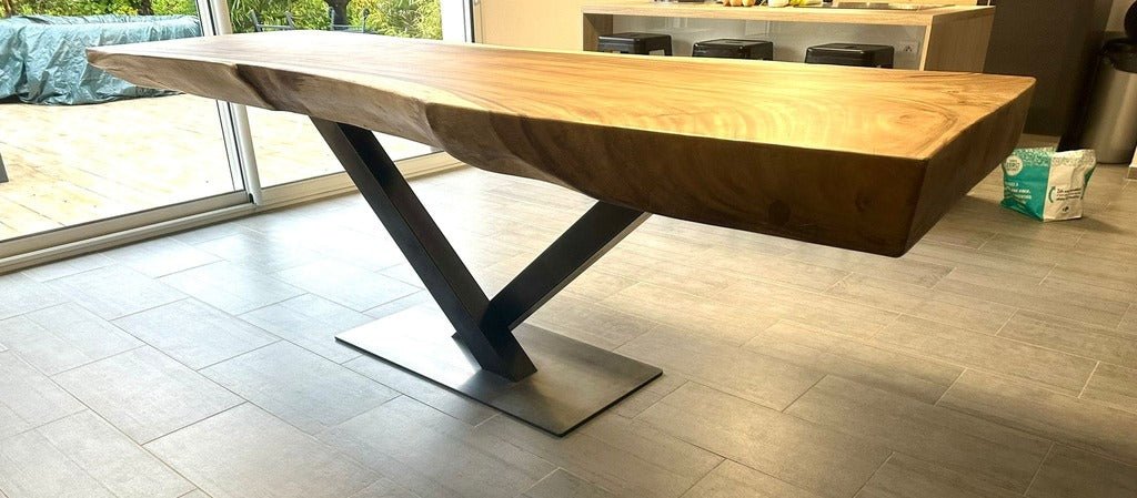Table Suar massif Live Edge tronc d'arbre - à votre image - FOLLOS DESIGN