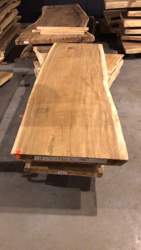 Table Suar massif Live Edge tronc d'arbre - à votre image - FOLLOS DESIGN