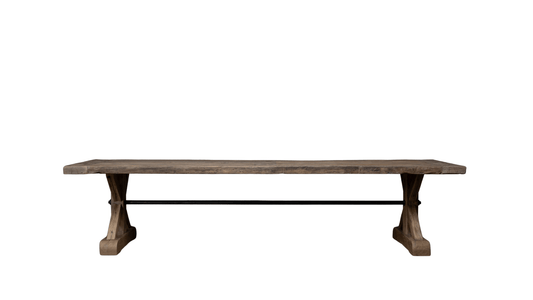 Table Étoile en bois massif ancien – vue d’ensemble dans une salle à manger moderne